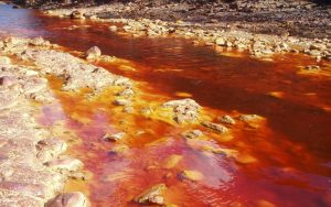 Investigación Revela Prácticas Irregulares y Favoritismo de SQM en la Expansión del Litio en Chile